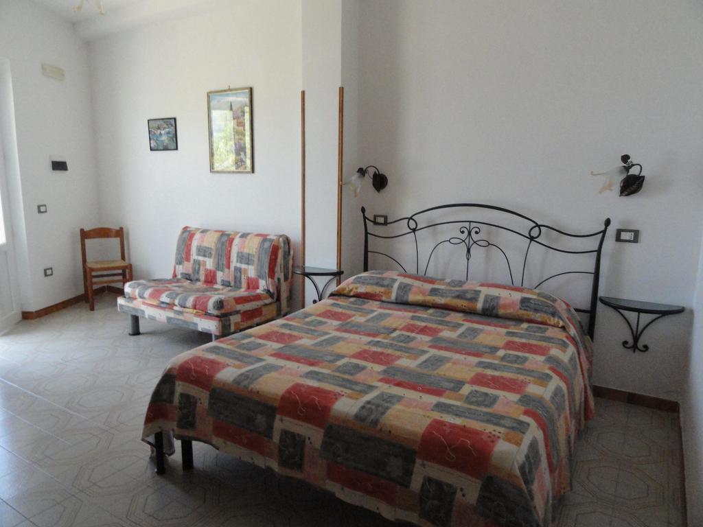 Chiaia Apartments Ponza Habitación foto